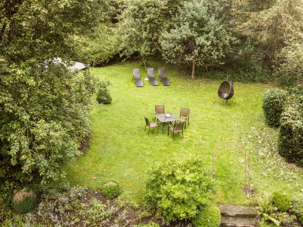 Ferienwohnungen am Bergpark im Garten