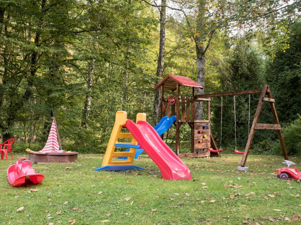 Ferienwohnungen am Bergpark im Garten